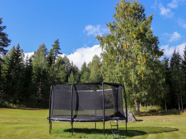 Trampoline Removal in Laurel