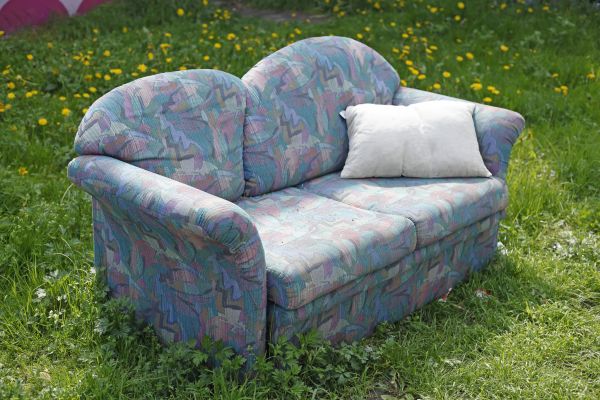 Couch Disposal in Laurel